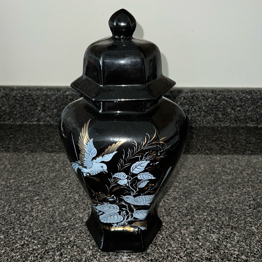 Vase with Lid